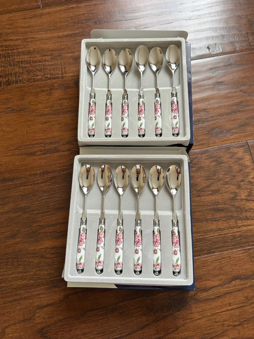 Set of 2 Vintage Singapore Airlines Small Tea Spoons Flower handles NEW 12 total
